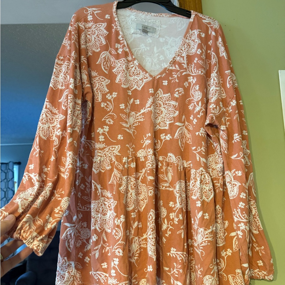 Cupio Women's Terracotta and White Floral Blouse